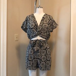 Loft co ord set. Crop top and shorts set